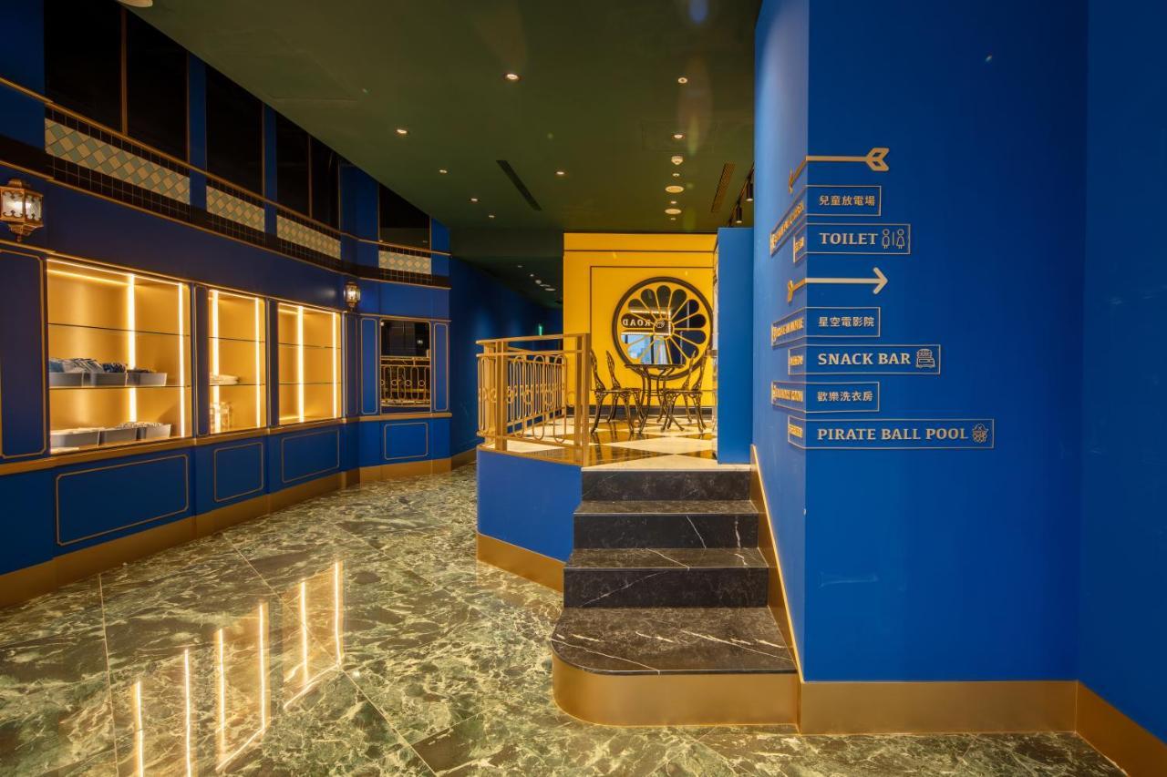 Roaders Plus Hotel - Theme Taipei Exterior photo