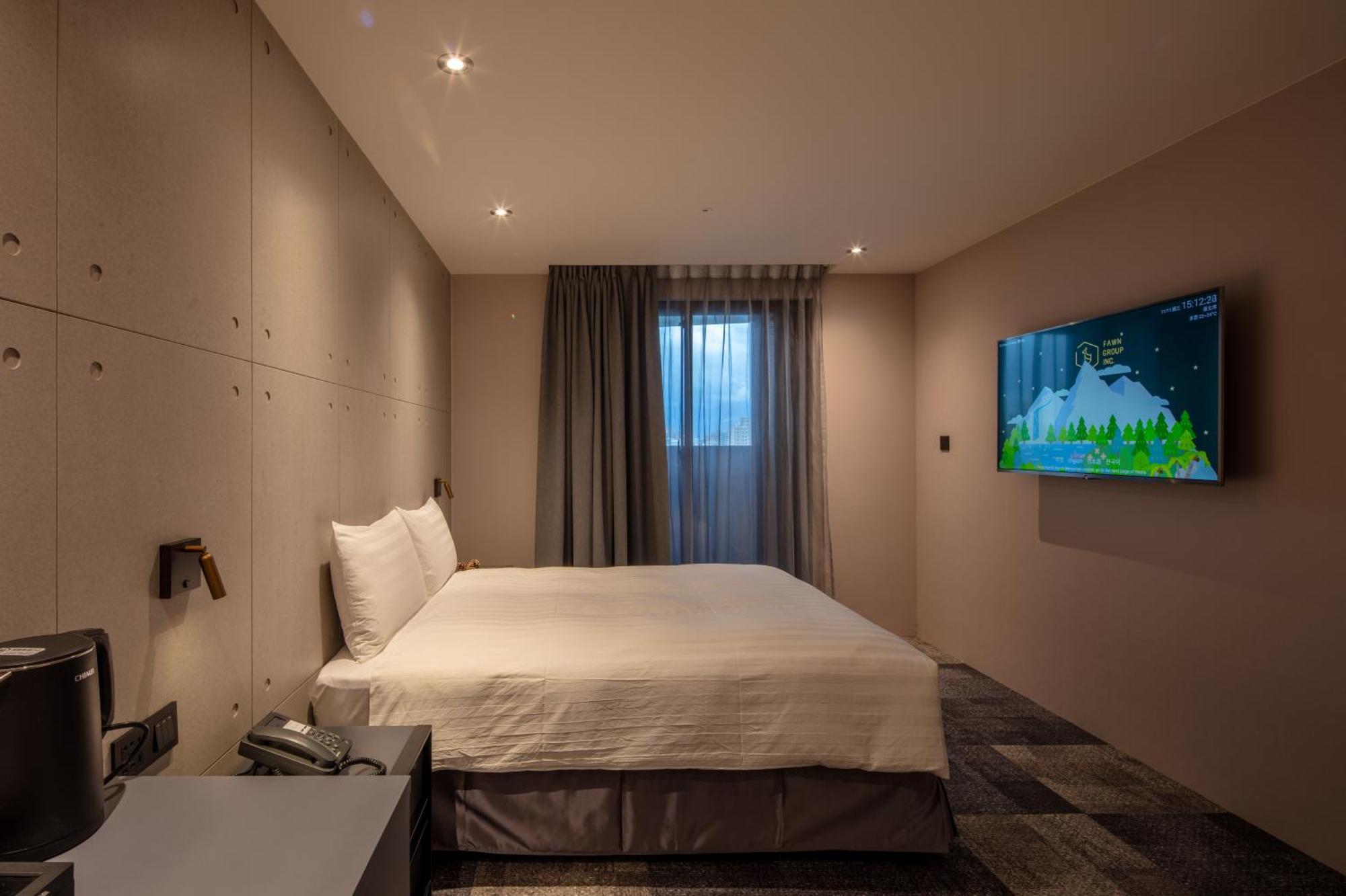 Roaders Plus Hotel - Theme Taipei Room photo