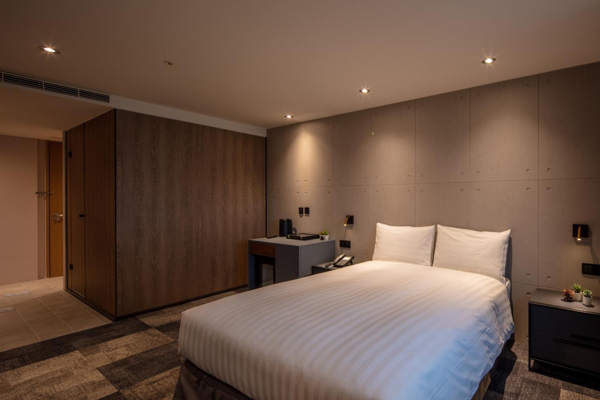 Roaders Plus Hotel - Theme Taipei Room photo