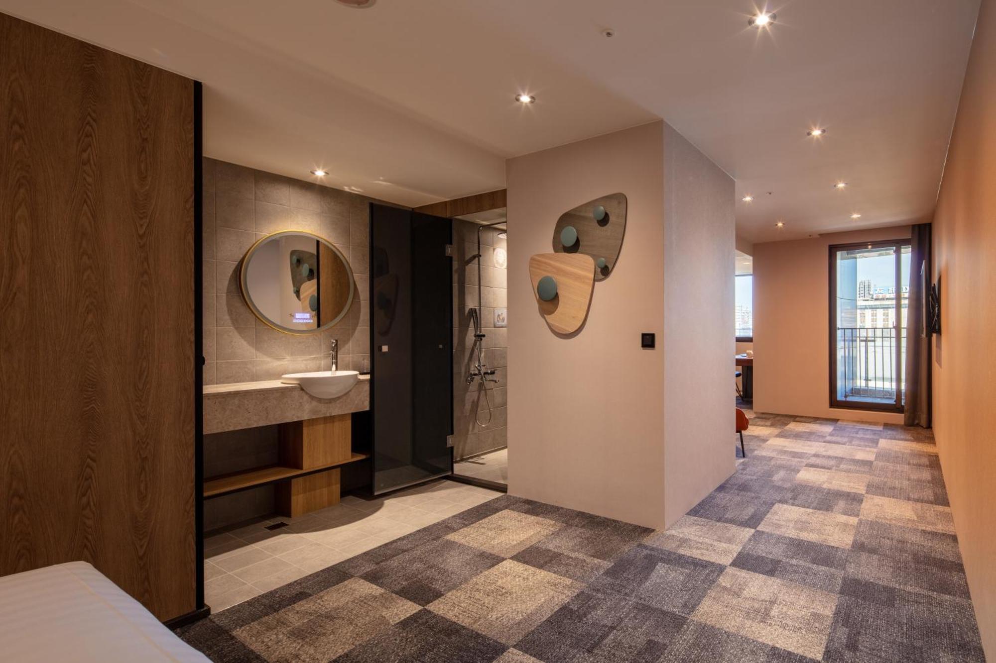 Roaders Plus Hotel - Theme Taipei Room photo
